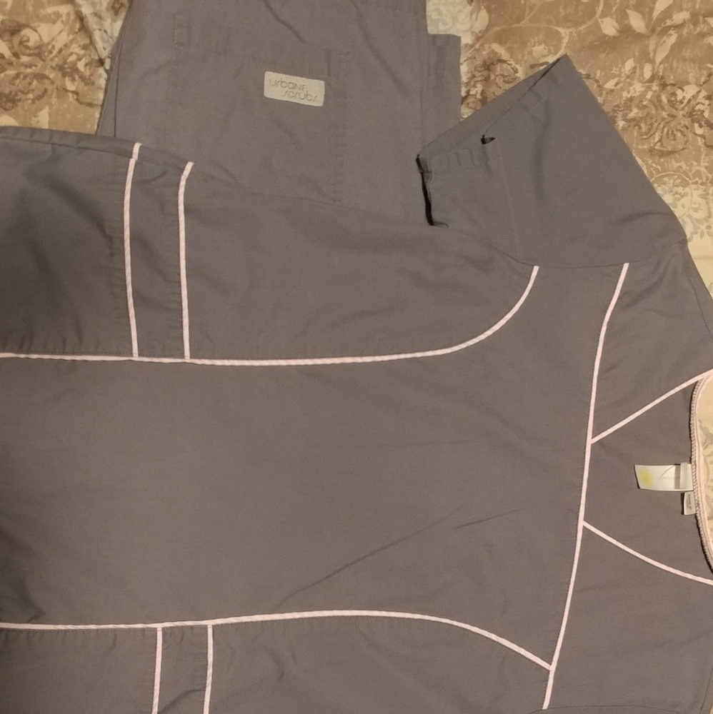 Urbane scrubs
